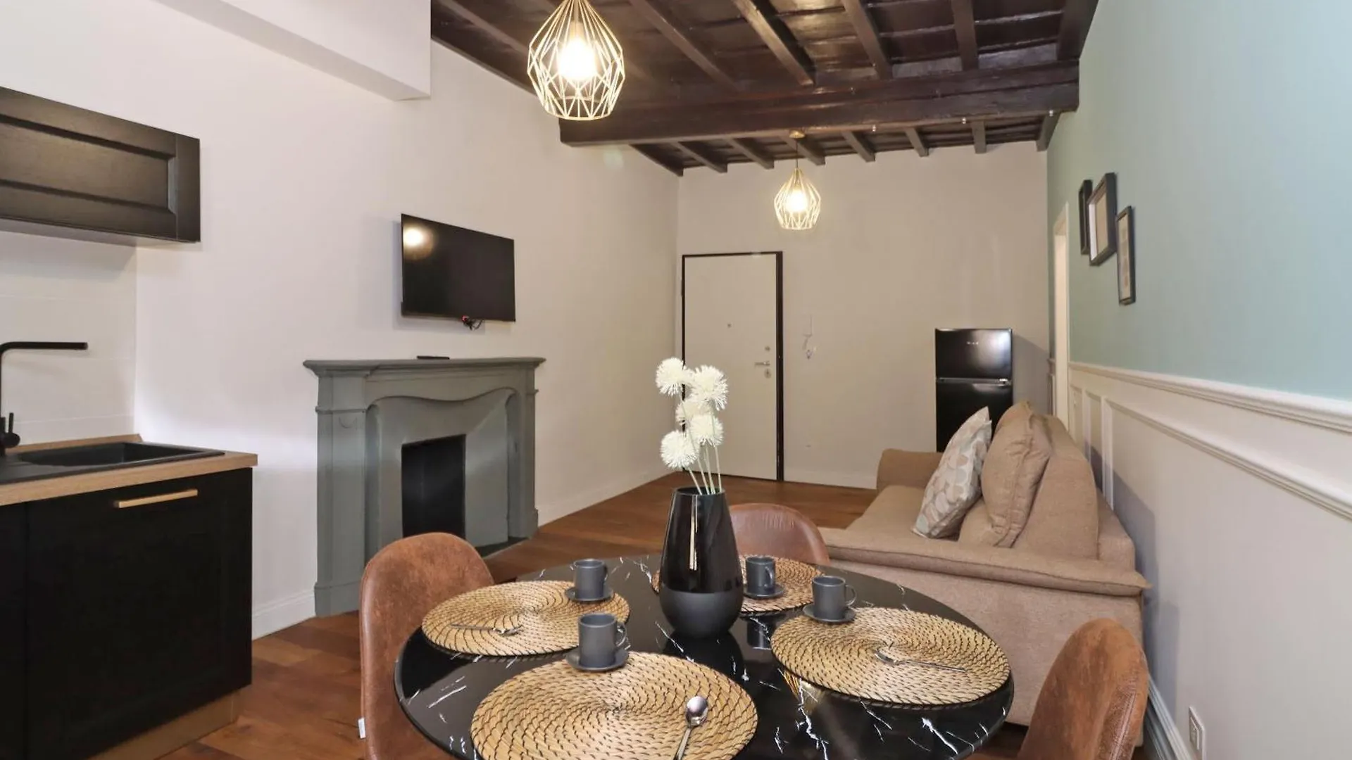 Innovation And Luxury Borgo Pinti フィレンツェ イタリア